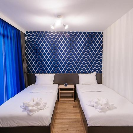 Hotel Пиргуля à Miladinowzi Extérieur photo