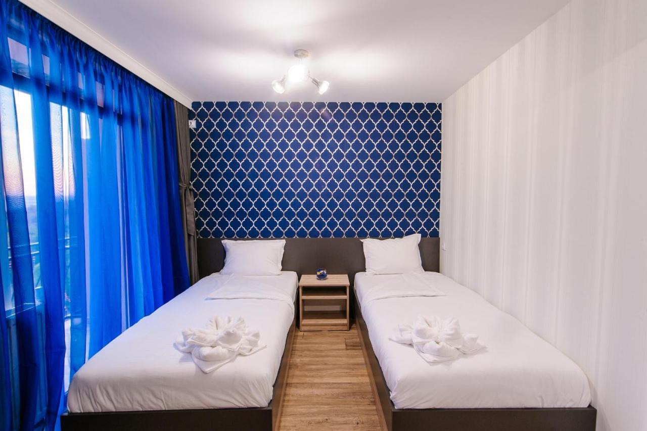 Hotel Пиргуля à Miladinowzi Extérieur photo
